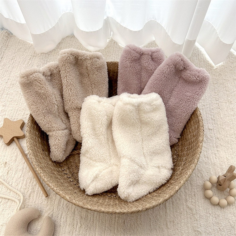 Caldi calzini invernali per ba - Winter Clothing Toddler Girl recensione e prezzo