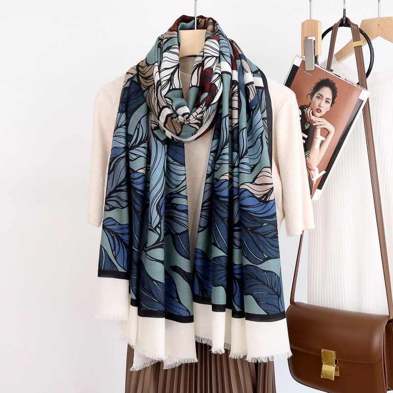 Sciarpe Lunghe in Cashmere con - Winter Clothing Hong Kong recensione e prezzo